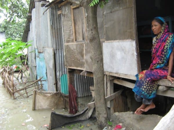 A-woman-at-home-in-South-Khali-Bagerhat-district-Bangladesh-e1403604199195